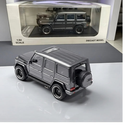LMF 1:64 Mercedes-Benz G63 Grey Diecast Car Model