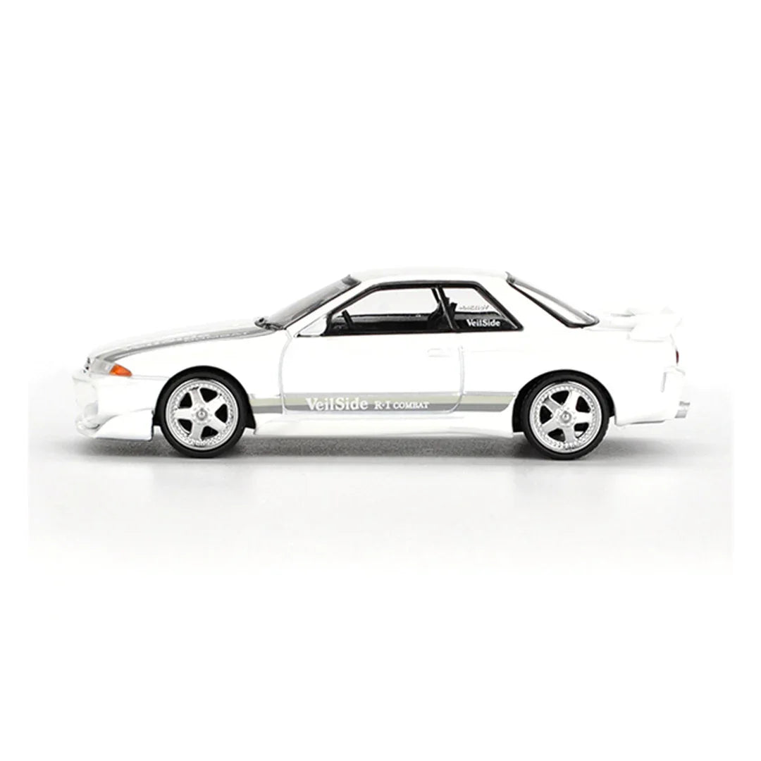 Mini GT 1:64 Nissan Skyline GT-R R32 VeilSide Combat C-I White RHD – Diecast Model Car