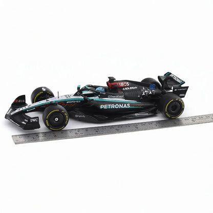 Bburago 1:24 Mercedes-AMG W15 #63 George Russell 2024 F1 Diecast Model Car – Official Licensed Formula 1 Replica