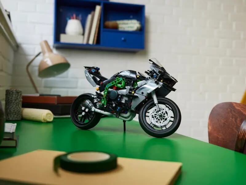 LEGO 42170 Technic Kawasaki Ninja H2R