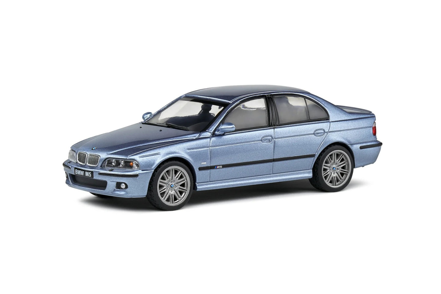 Solido: BMW M5 E39 – Silver Water Blue -2000 (Scale 1:43)