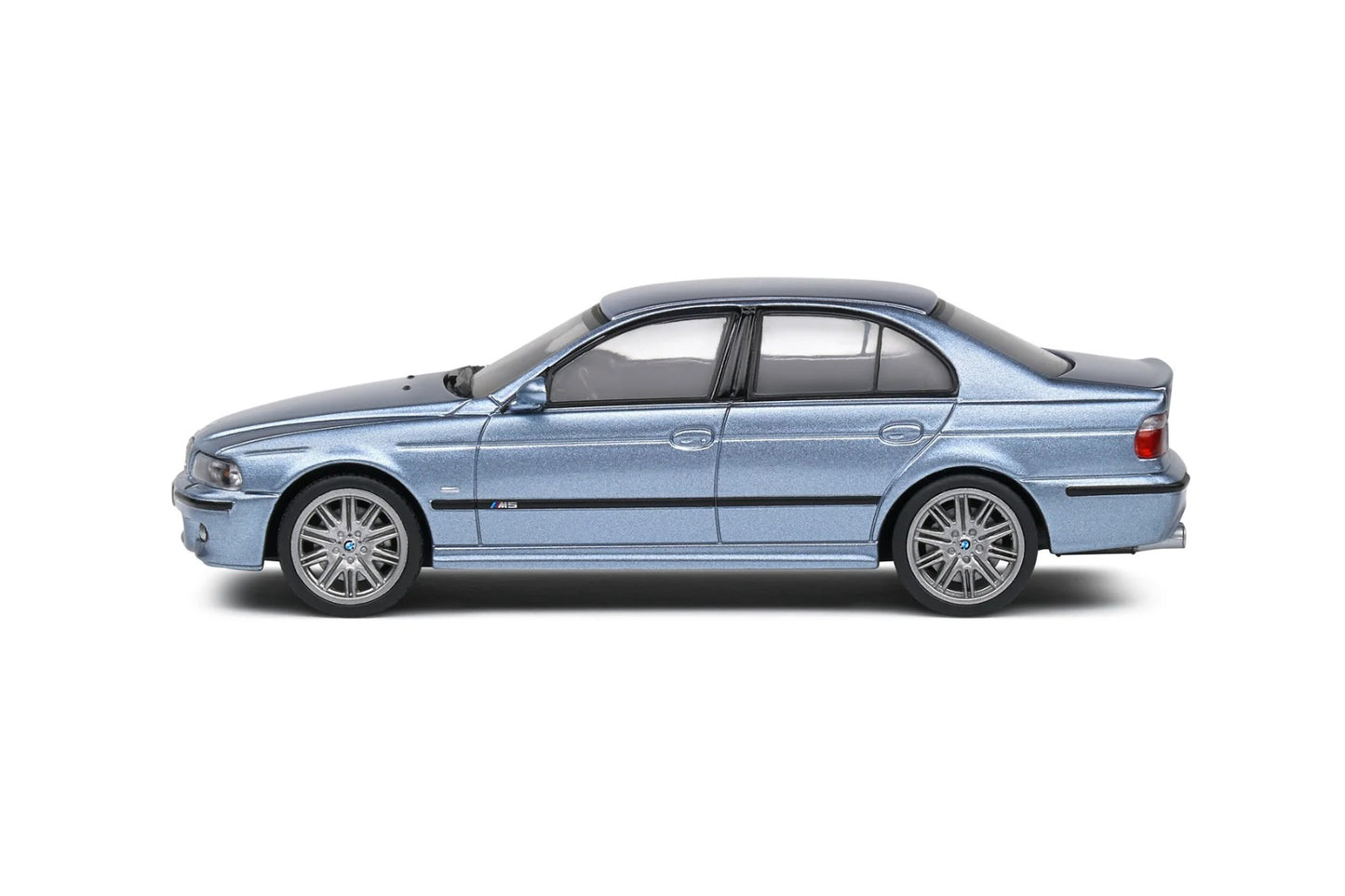 Solido: BMW M5 E39 – Silver Water Blue -2000 (Scale 1:43)