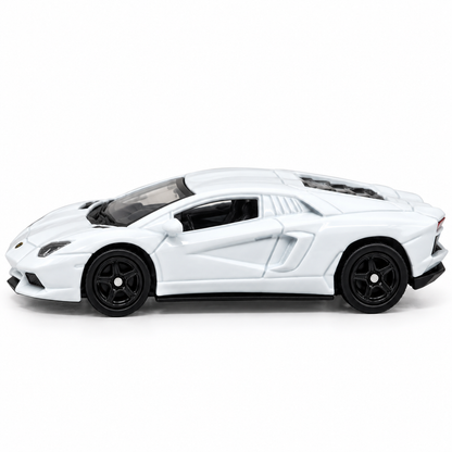 Welly 1:64 Lamborghini Aventador LP700-4 White Die-Cast Model Car