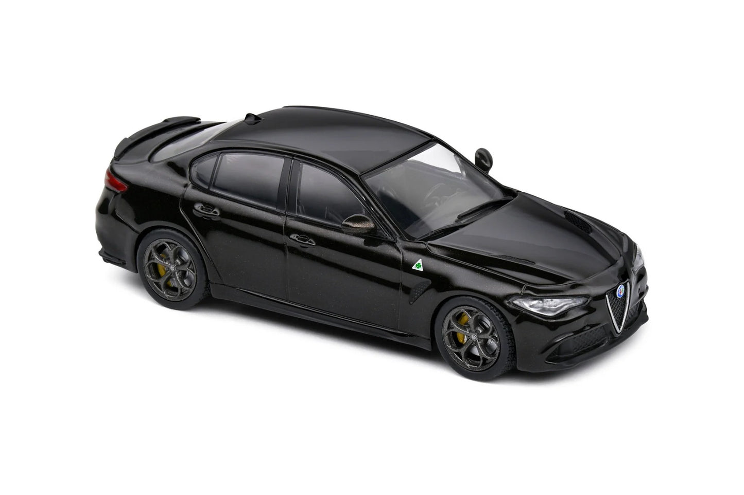 Solido : ALFA ROMEO GIULIA QUADRIFOGLIO BLACK (Scale 1:43)