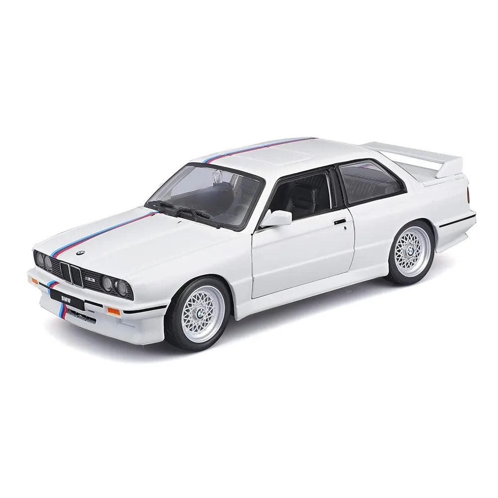 Bburago 1:24 1988 BMW 3 Series M3 (E30) Die-Cast Car – Classic Collector Model