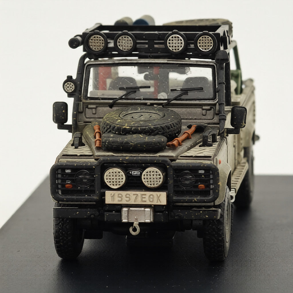 Street Weapon 1:64 Land Rover Defender Pick Up – Tomb Raider Movie Version Diecast Model with Accessories & Display Base