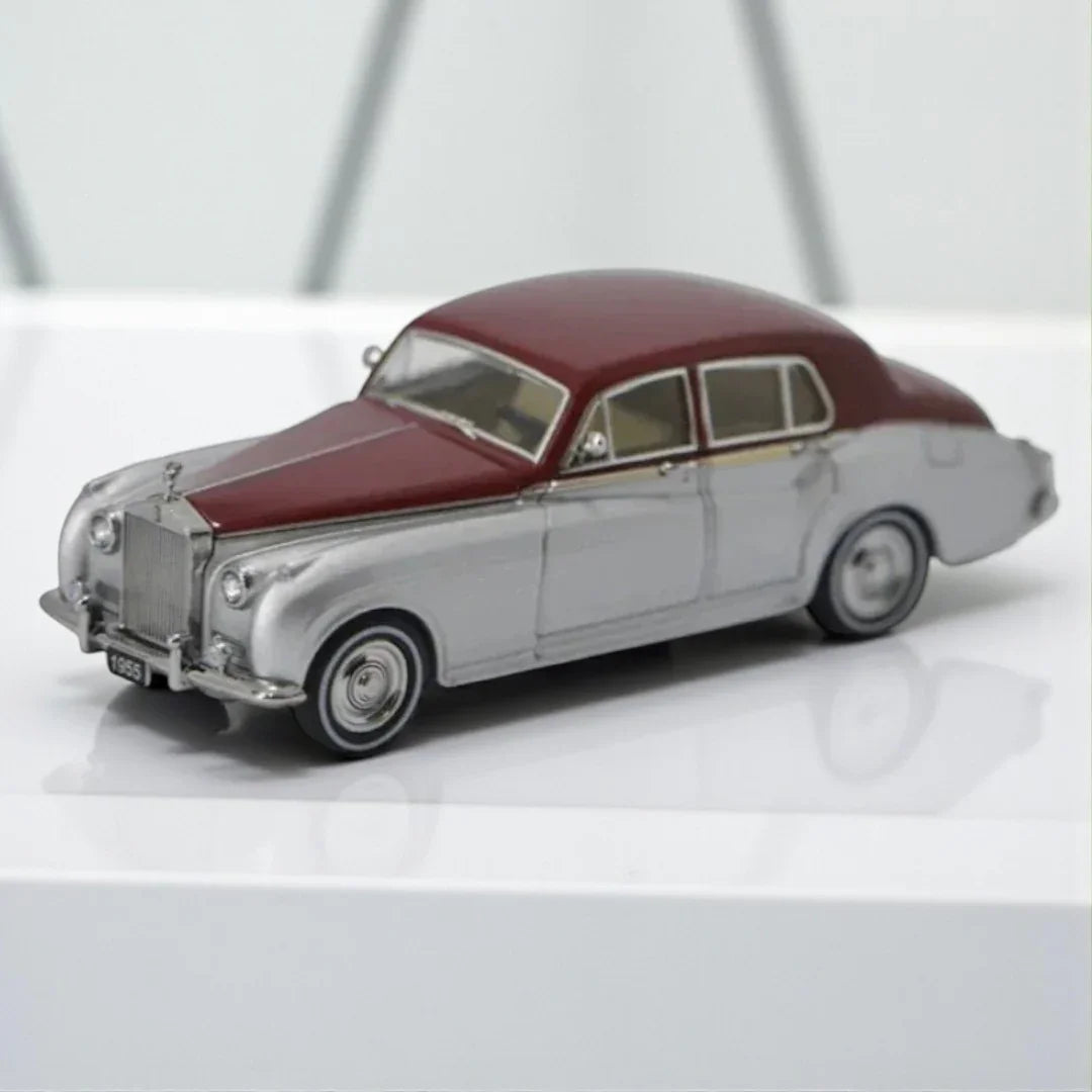 GFCC 1:64 Scale 1955 Rolls-Royce Silver Cloud Red and Silver Diecast Car Model