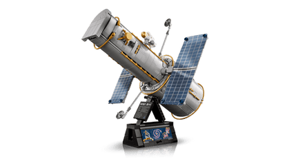 LEGO Icons 11382 Hubble Space Telescope