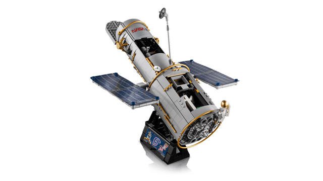 LEGO Icons 11382 Hubble Space Telescope