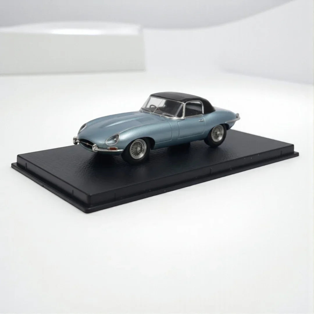 【新品】1/64 GFCC 1961 Jaguar E-Type Coupe 1/64 GFCC 1961 Jaguar E-Type (Green) Diecast Car Model