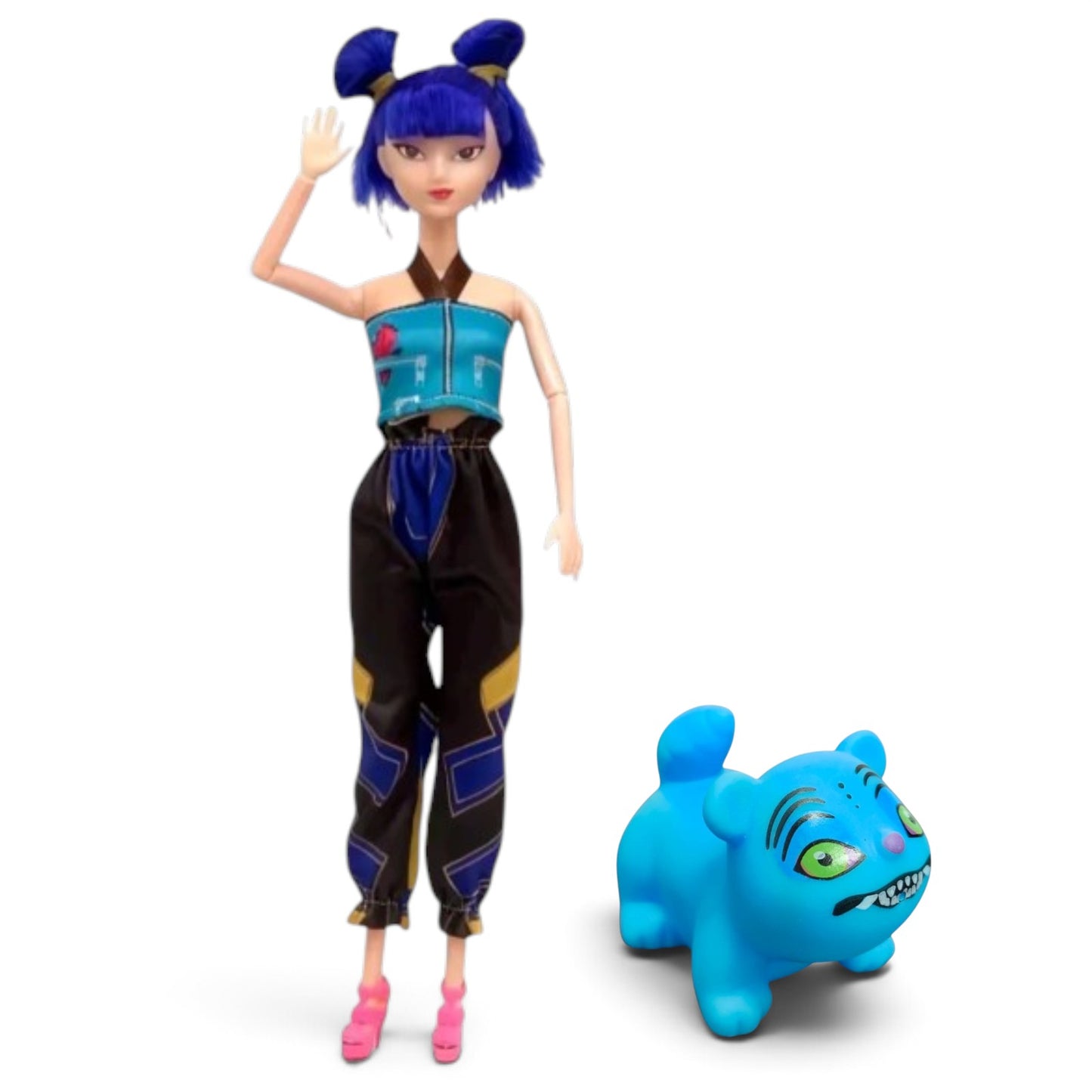 K-Pop Demon Hunters 11 Inch Zoey Fashion Doll with Blue Pet Toy | 3+ Years
