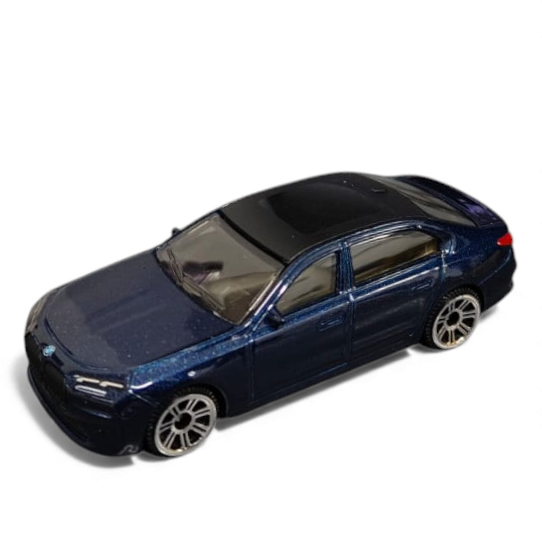 CCA 1:72  BMW i7 | Magnetic Series Blue Diecast Scale Model Car