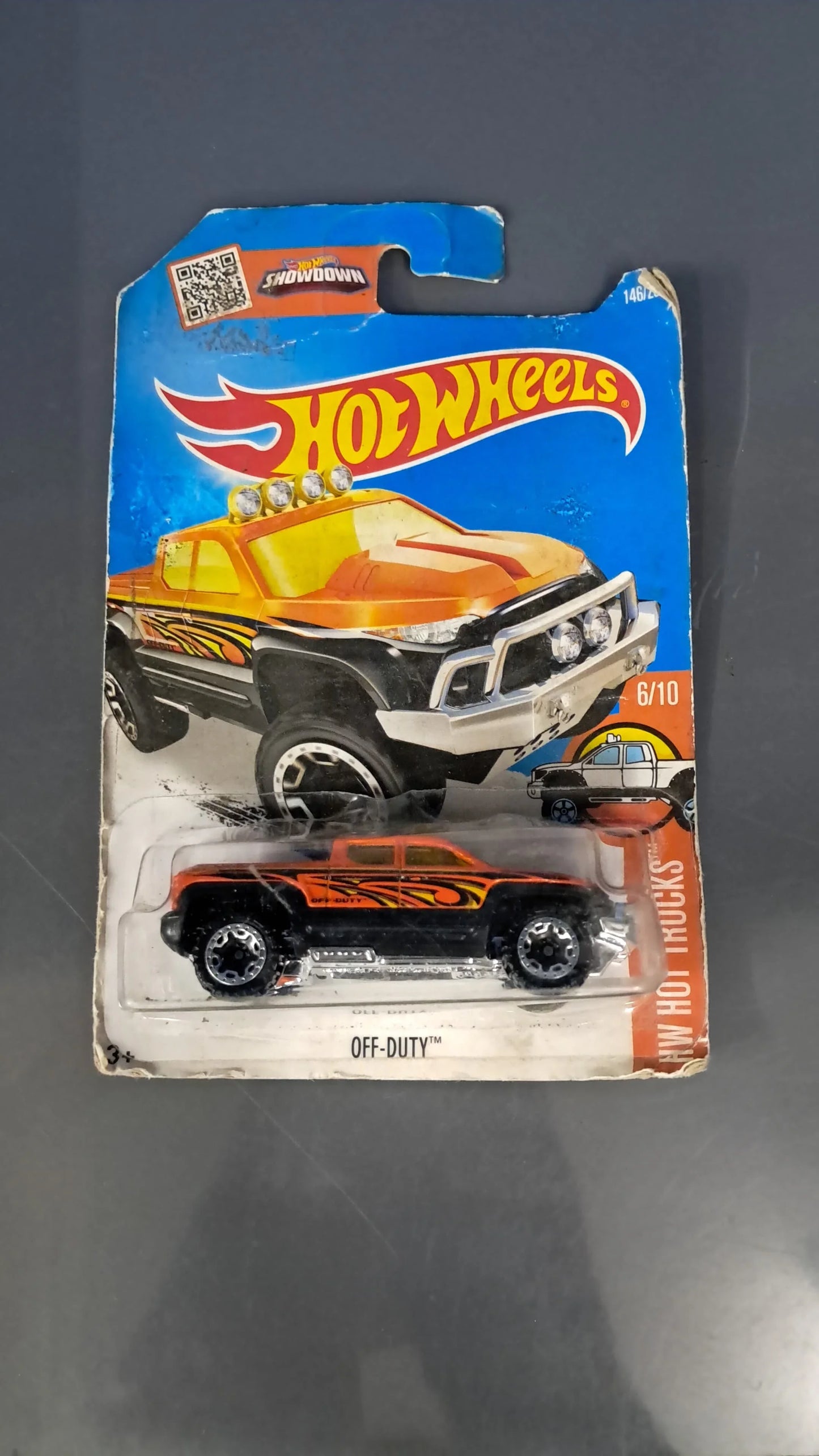 Hot Wheels HW Hot Trucks Off-Duty 146/250 - ( CARD DAMAGE ) - Jaiman Toys