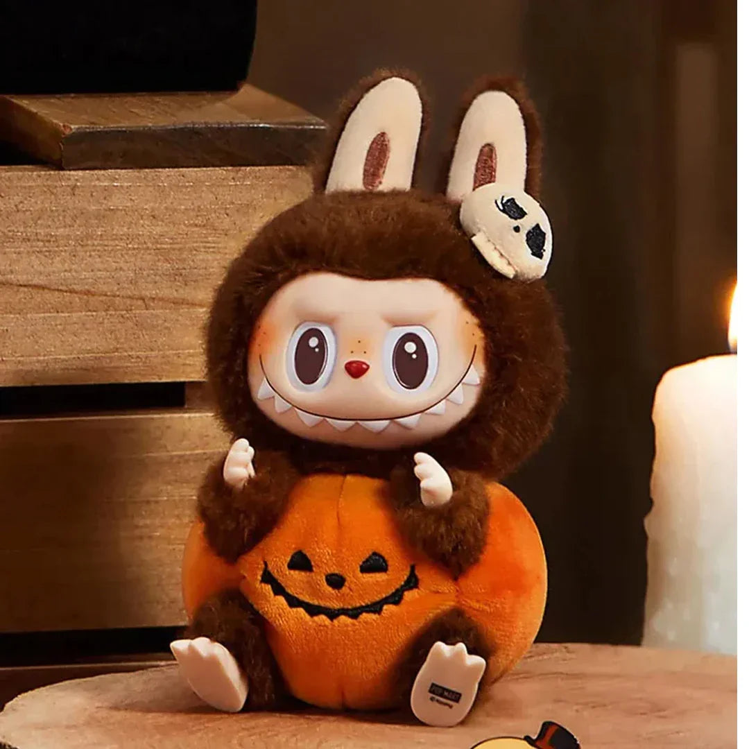 LABUBU Happy Halloween Party – Sitting Pumpkin Vinyl Plush Pendant - Jaiman Toys