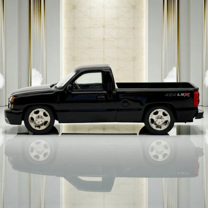 PARA64 1:64 (2006) Chevrolet Silverado Single Cab Victory Black- Diecast Car Model
