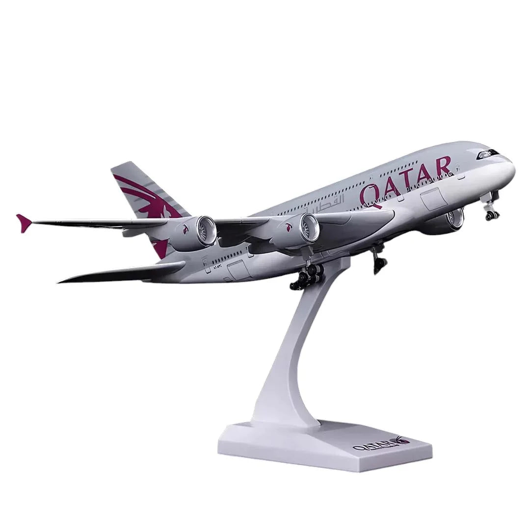 Diecast Collectible 1:250 Scale Model Airplane – Qatar Airways