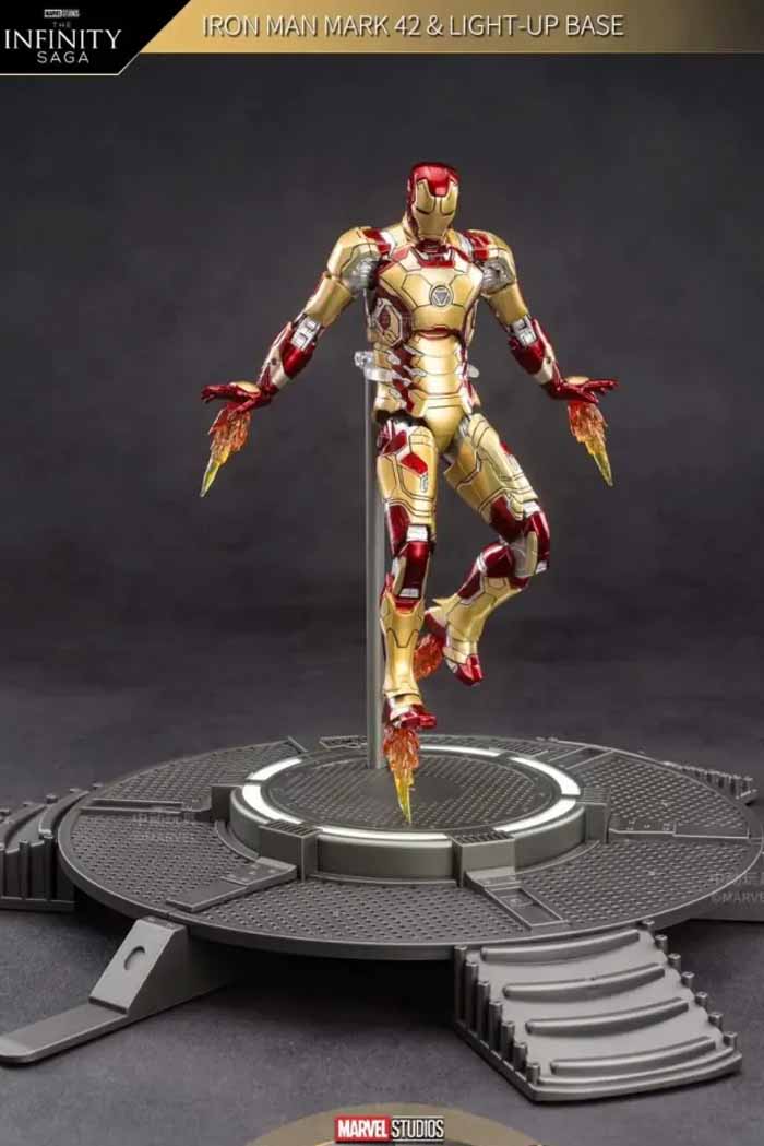 ZD Toys Marvel Studios The Infinity Saga Iron Man Mark 42 Light-Up
