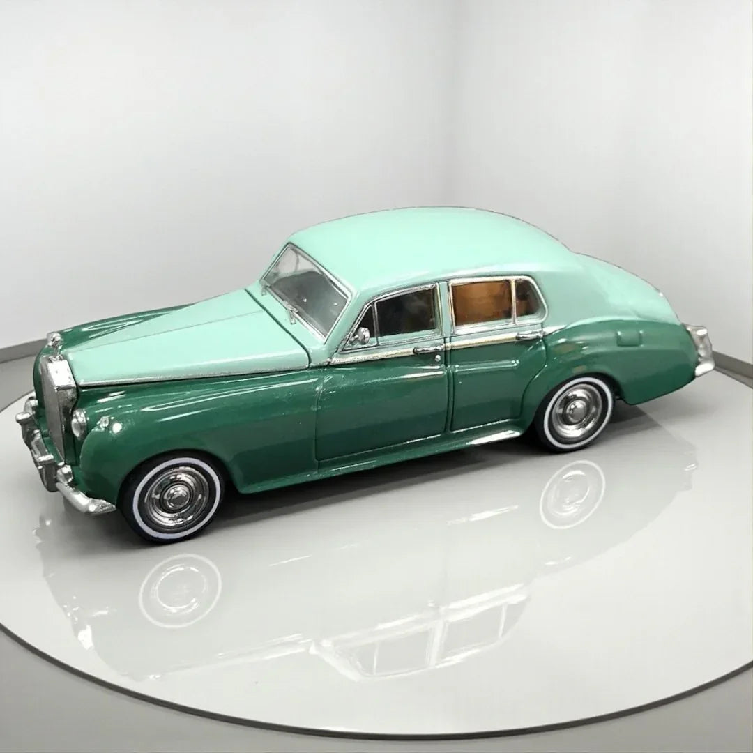 GFCC 1:64 Scale 1955 Rolls-Royce Silver Cloud Green Diecast Car Model