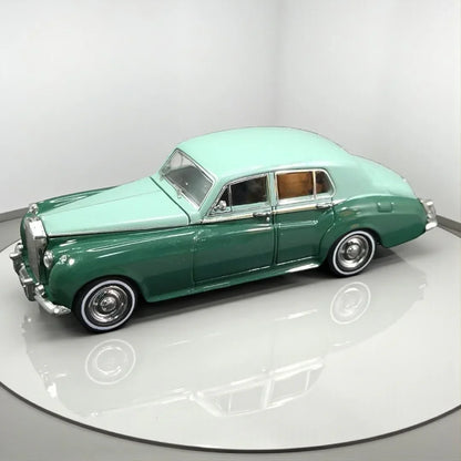 GFCC 1:64 Scale 1955 Rolls-Royce Silver Cloud Green Diecast Car Model