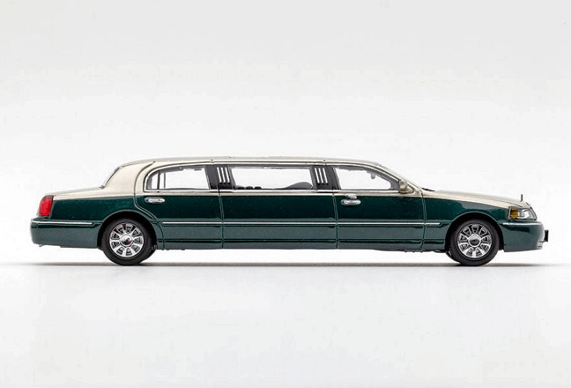GCD 1:64 Green Silver Stretch Limousine – Continental Model | Premium Diecast Metal Car