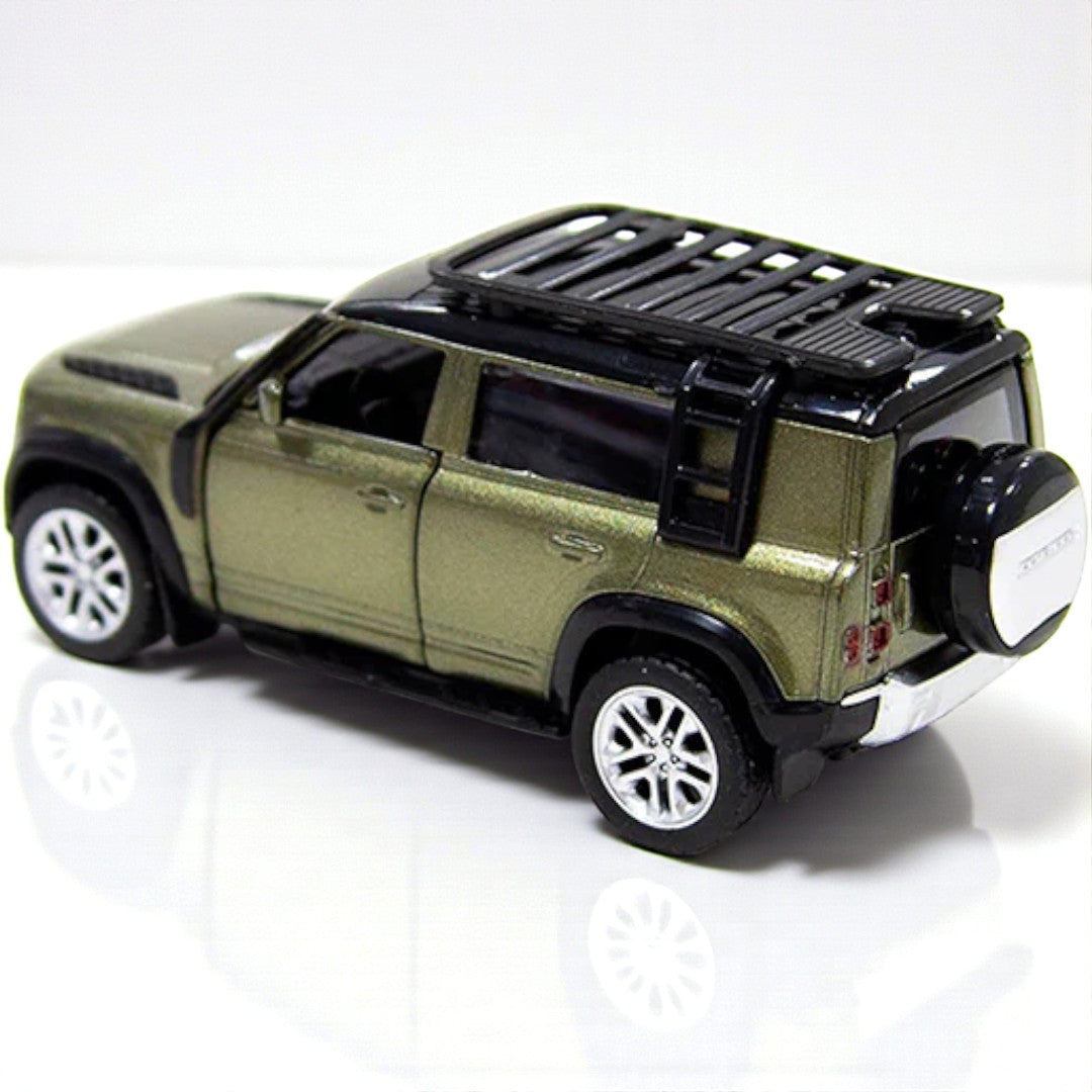 MSZ 1:32 Land Rover Defender 110 Die-Cast Model Car – Metallic Olive Green Pull Back with Openable Doors ,Sound & Light (68416)