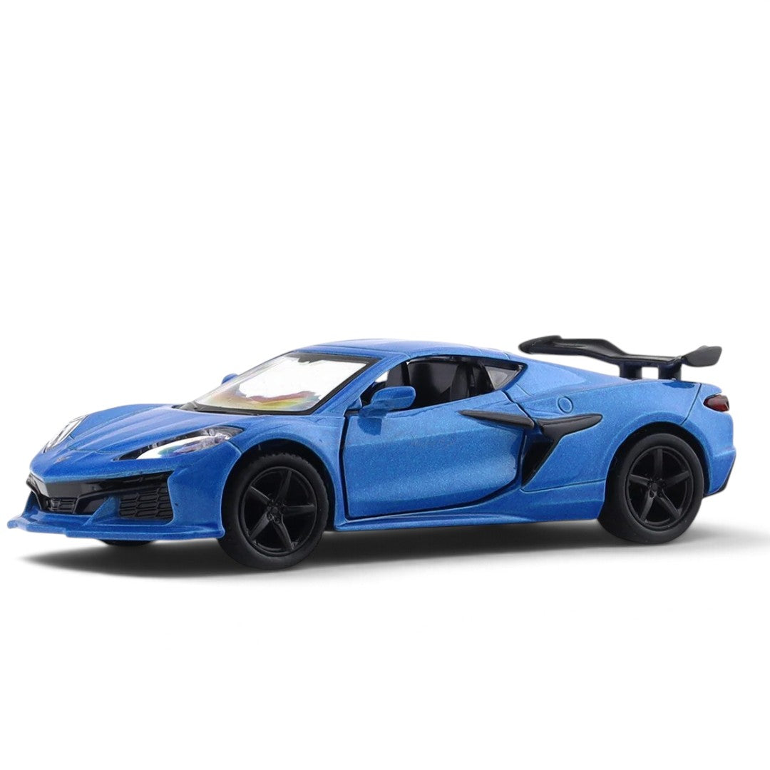 RMZ City Chevrolet Corvette Z06 1:32 Scale Die-Cast Model Car – With 2 Variants Collectible Car with Opening Doors, Pull-Back Action