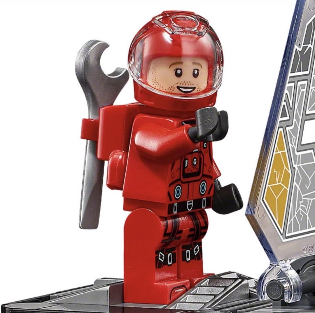 LEGO Icons Project Hail Mary 11389 Spacecraft Model Building Kit – The Hail Mary Spaceship, 830 Pieces, Adult Building Set 18+, Collectible Space Model, Sci-Fi Display Toy & Gift for Space Fans