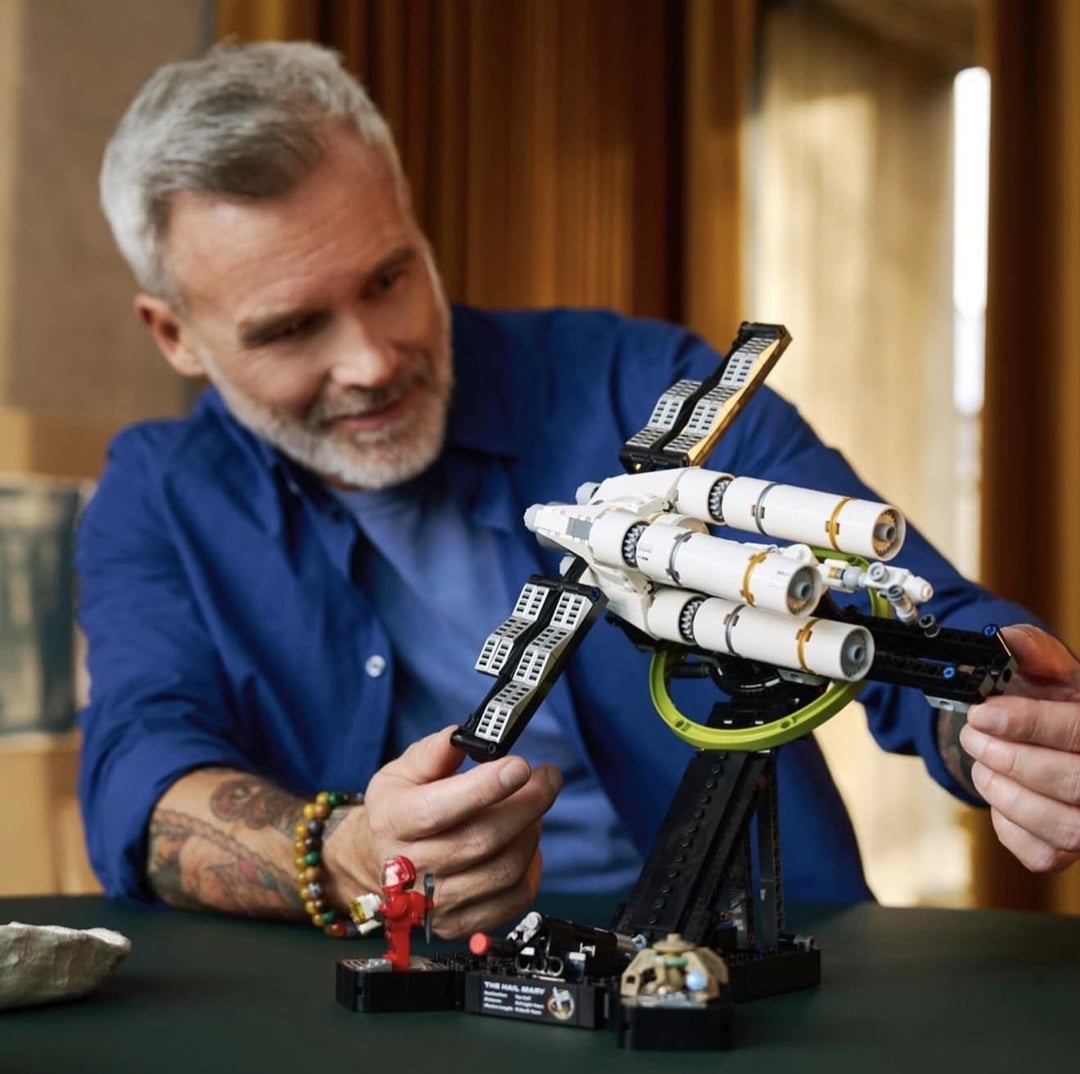 LEGO Icons Project Hail Mary 11389 Spacecraft Model Building Kit – The Hail Mary Spaceship, 830 Pieces, Adult Building Set 18+, Collectible Space Model, Sci-Fi Display Toy & Gift for Space Fans