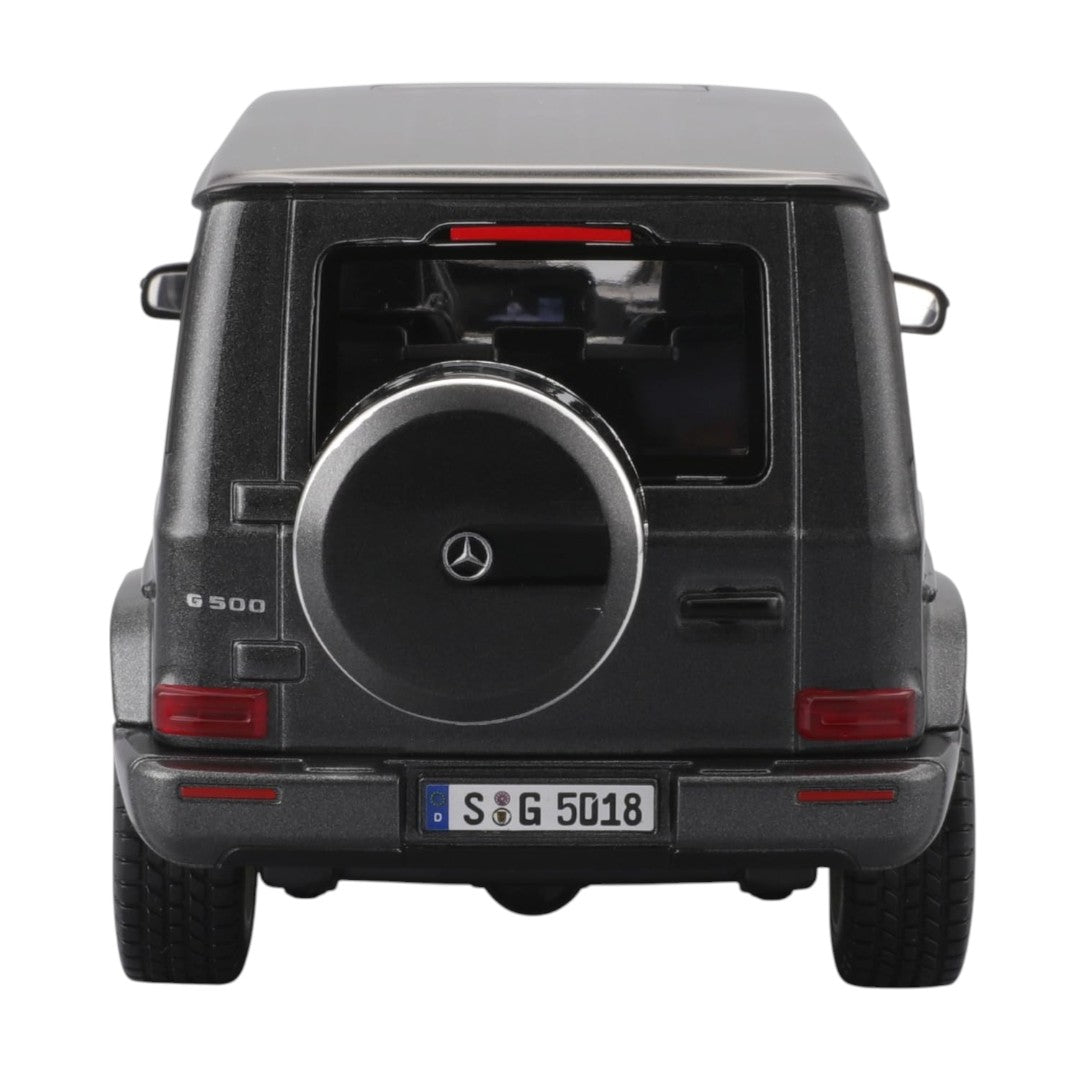 Maisto 1:25 2019 Mercedes-Benz G-Class Die-Cast Model Car – Collector’s Edition (14+)