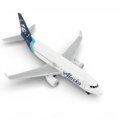 Daron Alaska Airlines Diecast Airplane Model (14CM) – Official Alaska Livery Metal Aircraft Toy (3+)