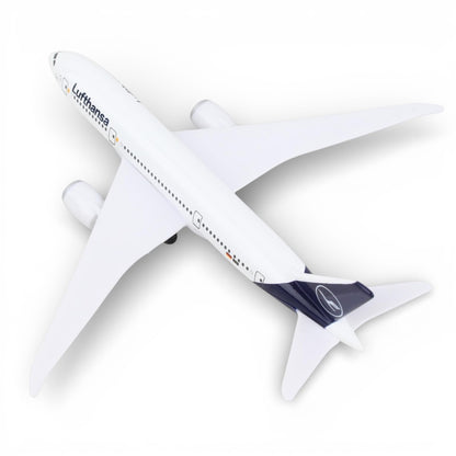 Daron Lufthansa Boeing 787 Diecast Airplane Model (14CM) – Official Lufthansa Metal Aircraft Toy with Plastic Parts (3+)