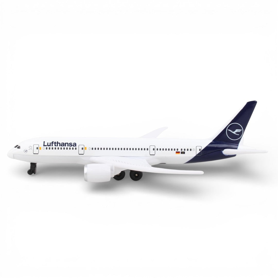 Daron Lufthansa Boeing 787 Diecast Airplane Model (14CM) – Official Lufthansa Metal Aircraft Toy with Plastic Parts (3+)