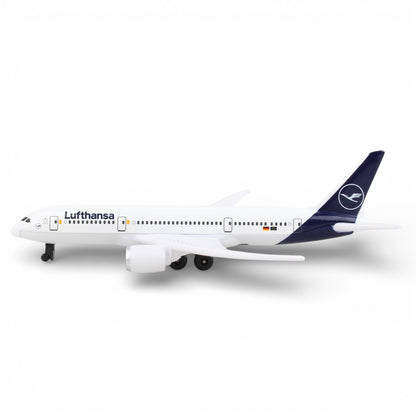 Daron Lufthansa Boeing 787 Diecast Airplane Model (14CM) – Official Lufthansa Metal Aircraft Toy with Plastic Parts (3+)