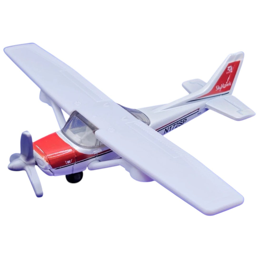 Matchbox Sky Busters Cessna 172 Skyhawk Airplane – Diecast Aircraft Toy with Spinning Propeller
