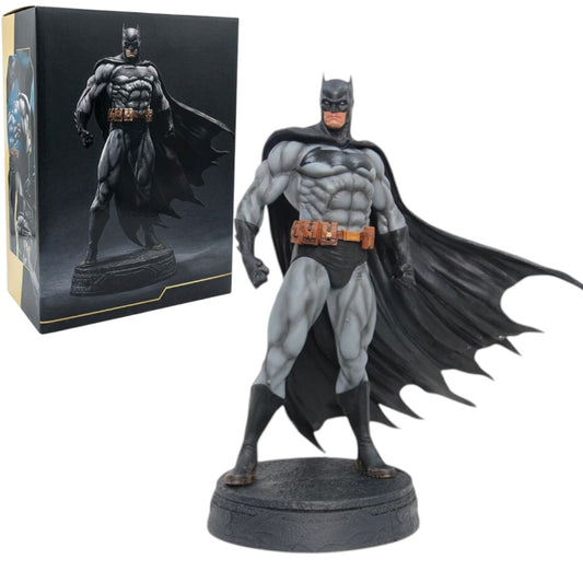 DC Batman Collectible Statue (38 cm)  – Dark Knight Superhero Display Figure with Cape & Base