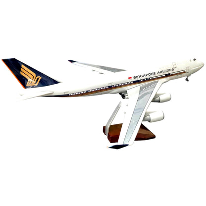 Singapore Airlines Boeing 747 |9V SPD Aircraft LED Lit - Diecast Airplane 1/130 Plane Model Replica Toy Decor - 46 cm