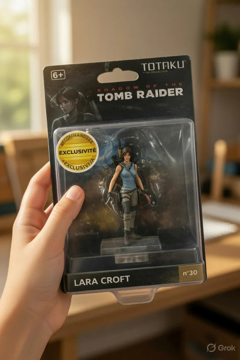 (Damage Box) TOTAKU Collection Lara Croft Figure No.30 – Shadow of the Tomb Raider Collectible Gaming Figure (6+)- 10CM