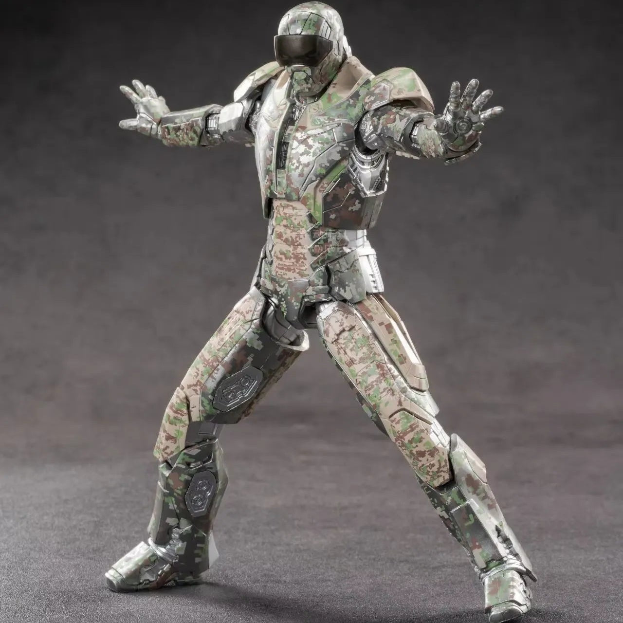 ZD Toys 1:10 Scale Iron Man Mark XXIII (Shades) Action Figure | Marvel Studios Iron Man 3 Camouflage Armor Collectible with Premium Articulation