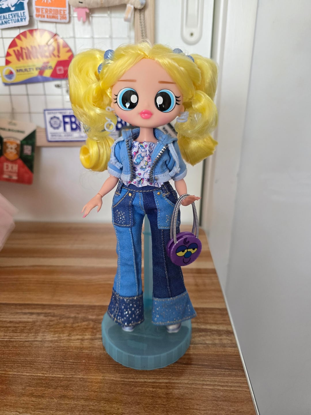 L.O.L. Surprise! O.M.G. The Powerpuff Girls Bubbles 10-Inch Fashion Doll with Accessories