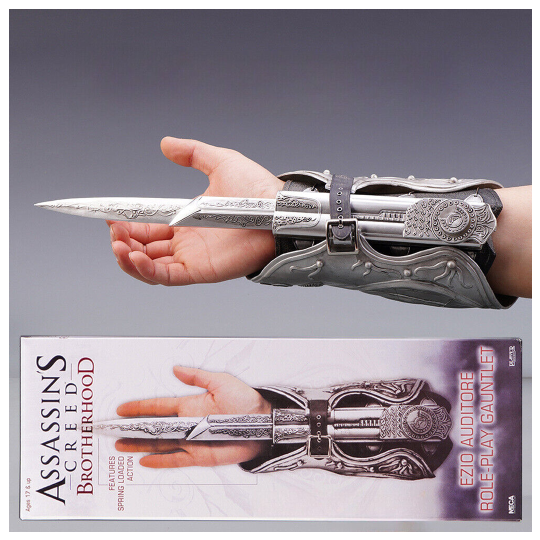 Assassin's Creed : Ultimate BROTHERHOOD- EZIO AUDITORE'S ARMORED VAMBRACE Hidden Blade Gauntlet Set! Role-Play Accessory Age 17+