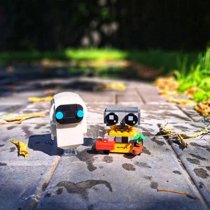 LEGO BrickHeadz Disney Pixar EVE & WALL•E 40619 Building Set (155 Pieces-For Aged 10+