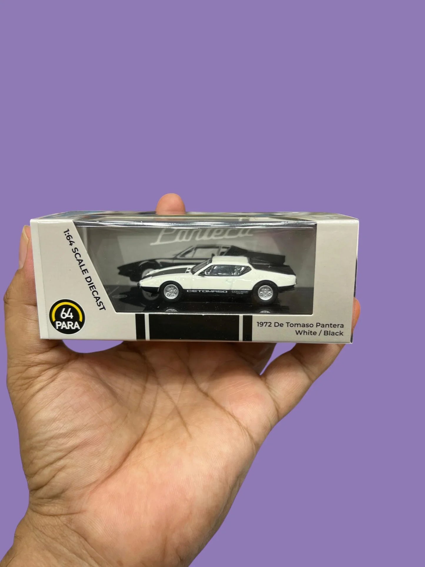 Para64 1972 De Tomaso Pantera White/Black – 1:64 Scale Diecast Model Car - Jaiman Toys