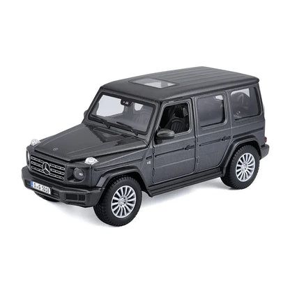 Maisto 1:24 Mercedes-Benz G-Class Grey | Licensed Diecast SUV Model Car for Collectors (14+)