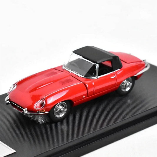 1/64 GFCC 1961 Jaguar E-Type Roadster Red Diecast Car Model - Jaiman Toys