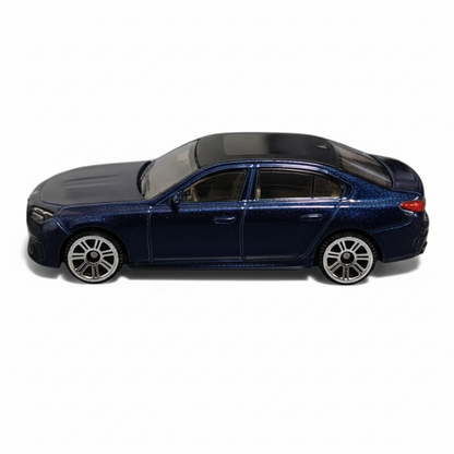 CCA 1:72  BMW i7 | Magnetic Series Blue Diecast Scale Model Car