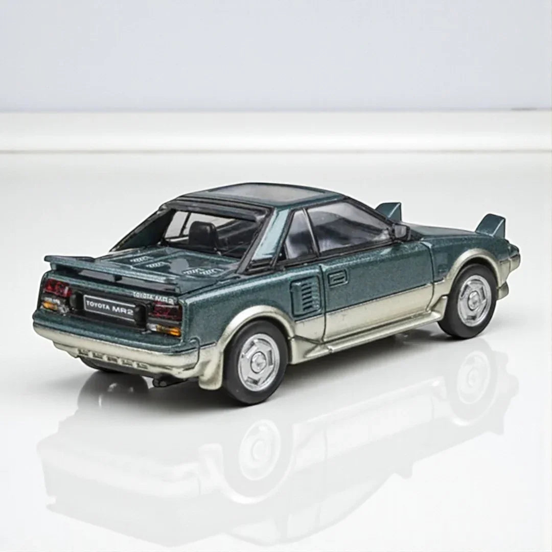 PARA64 1:64  Toyota MR2 MK1 1985 Green / Gold LHD Diecast Car By-Paragon