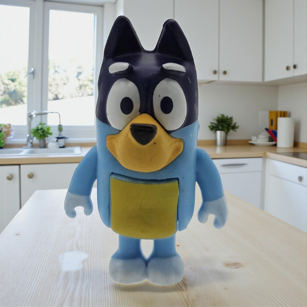 Bluey & Friends 4-Pack Figure Set – Chilli, Bluey, Bingo & Bandit | Official Collectible Toy Figures (3+ Years)