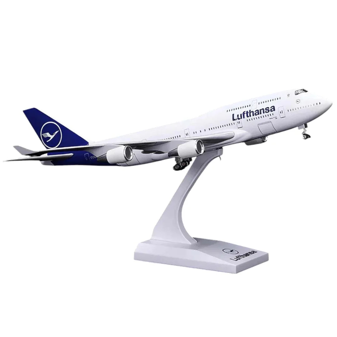 Diecast Collectible 1:250 Scale Model Airplane With Light & Sound – Lufthansa 747-400 Kiel - Jaiman Toys