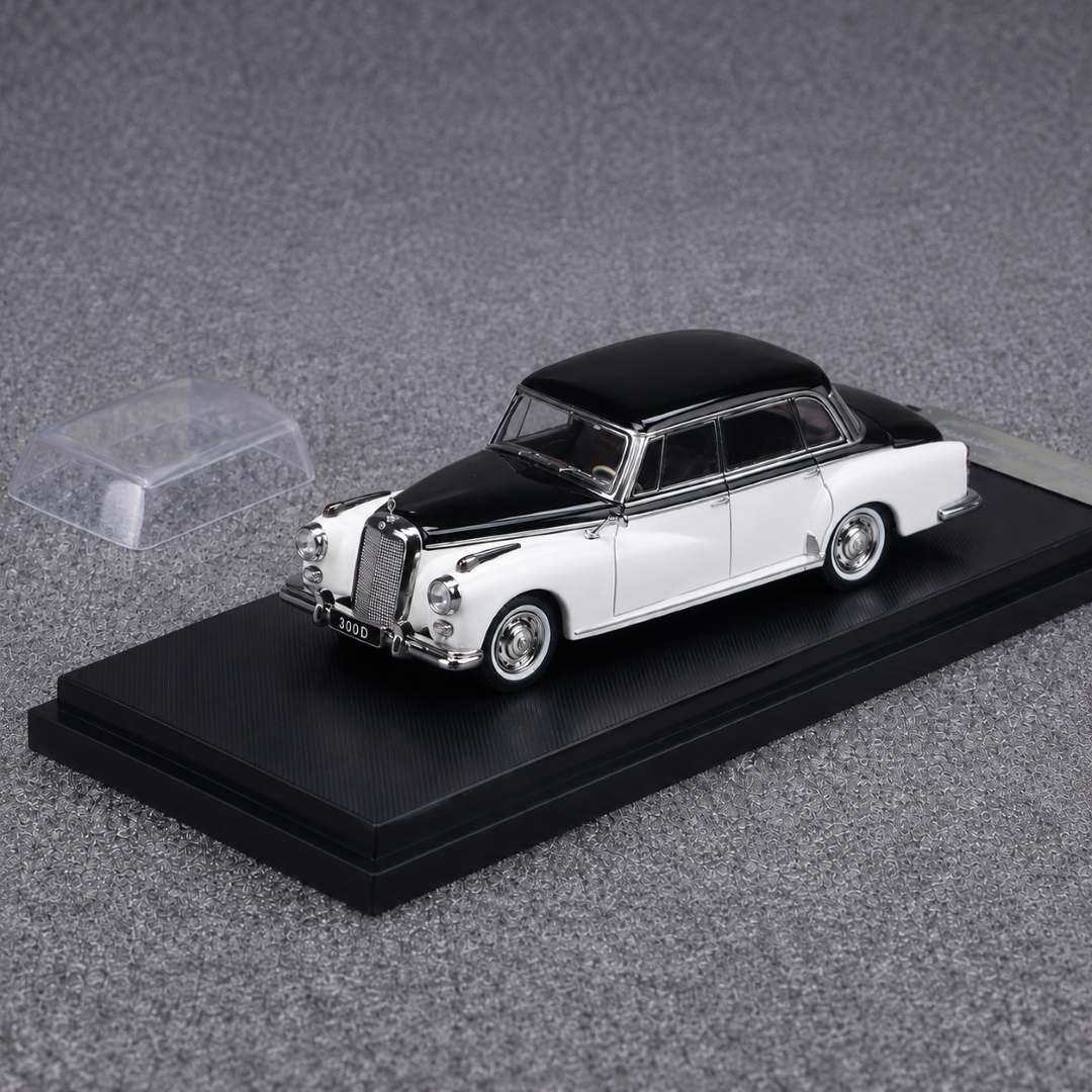 GFCC 1:64 1959 Mercedes-Benz 300D Die-Cast Model Car | Classic Luxury Sedan Collectible Scale Model