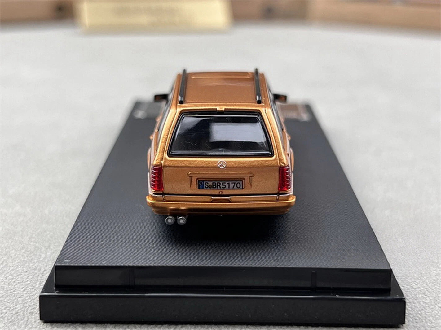 Mortal Model 1:64 Mercedes-Benz E-Class S124 Diecast Car | Classic Premium Collector Model